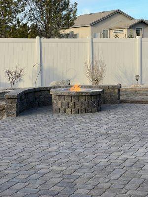 Fire pit with seating wall !!