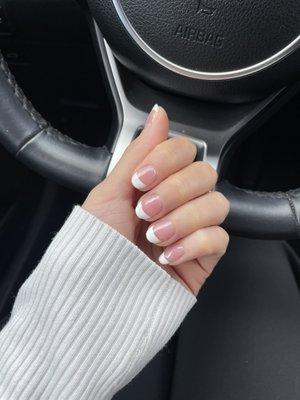 Gel Oval Shaped French Tip