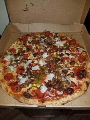 A "titanic pizza". Really, really satisfying! Great sauce, great crust, cheese, toppings. Fast delivery!