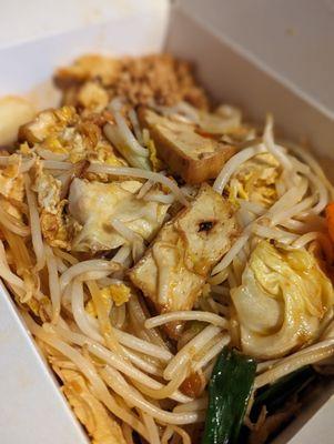 N1. Pad Thai with chicken