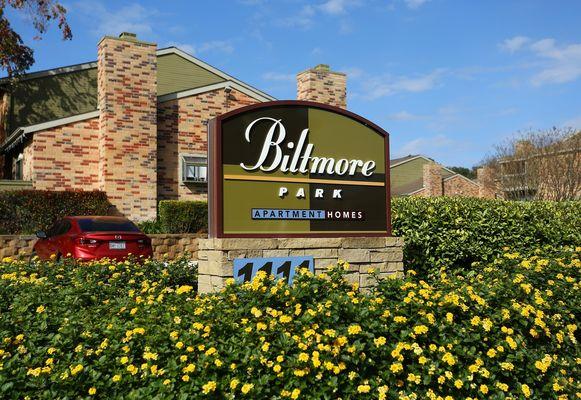 Biltmore Park Apartments in San Antonio, TX - Signage