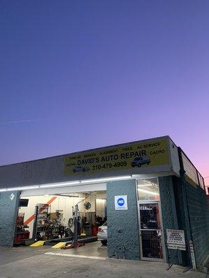 David's Auto Repair Store Front