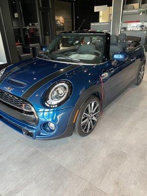 Love this new color only available on the convertible