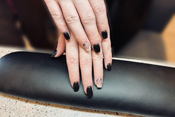 #Relax #Refresh #Renew 
Classy black nails with some pop!