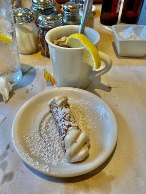 Cannoli and tea time