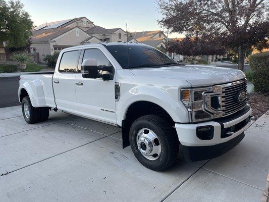 21 ford dually protected for the road !