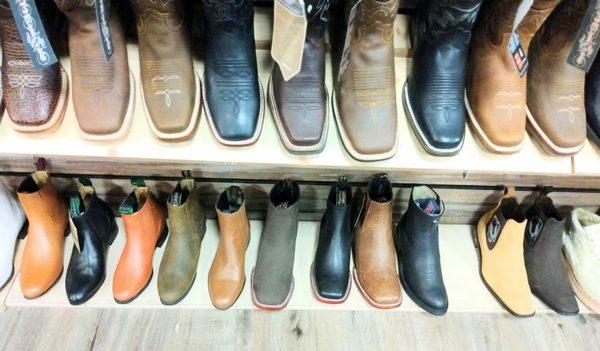 Some of the men's boots: square toe on top, botines on bottom.