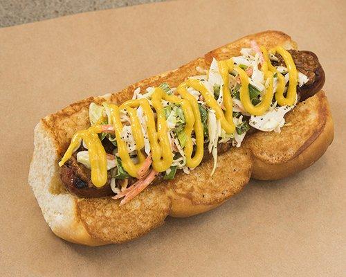 RESERVOIR HOG – polish kielbasa, haus chili, haus slaw, yellow mustard