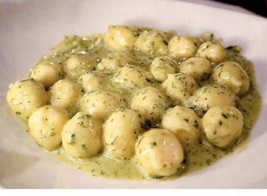 Asiago Gnocchi in Pesto Cream