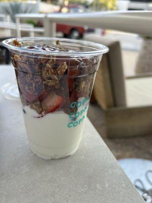 Yogurt parfait