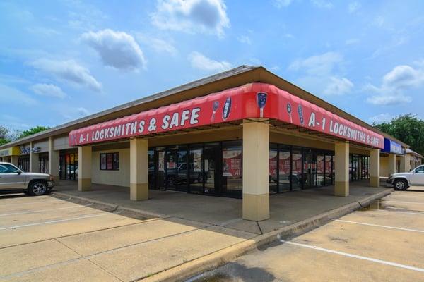 A-1 Locksmith (Plano) Parker Rd Storefront.