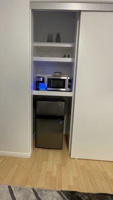 Build and mini kitchen for Airbnb