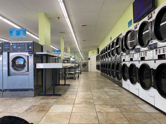 Sunshine Express Laundry Center