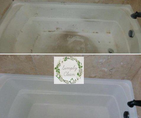 Bath tub. Example of our stain treatment.