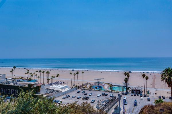 Ocean Palms and Palisades | 950 4th Street Santa Monica, CA 90403