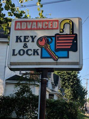 Advanced Key & Lock Shop