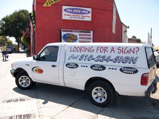 Zippy - The Sign Pro