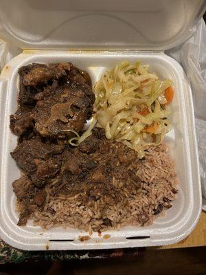 Large order of Oxtails with rice & peas