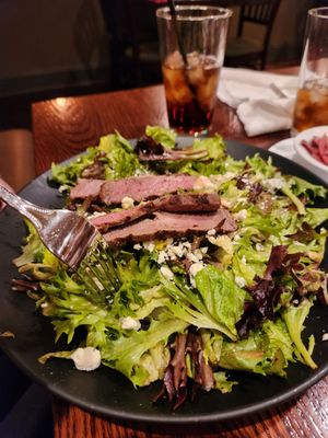 Steak salad