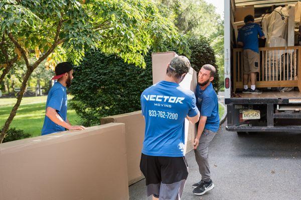 Vector Moving Suffolk - antique movers