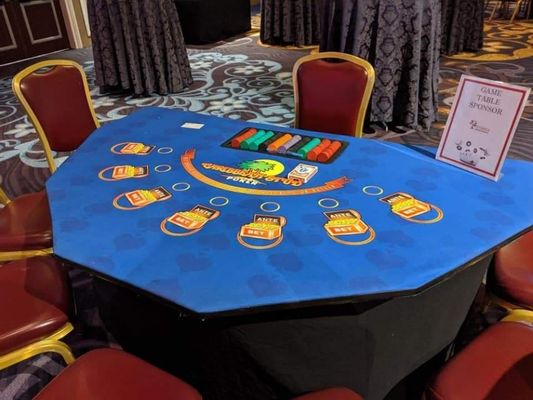 Caribbean stud poker table seats 7 players