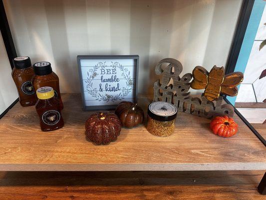 Cute decor! I have never found bee pollen not online to take home for your own treats.