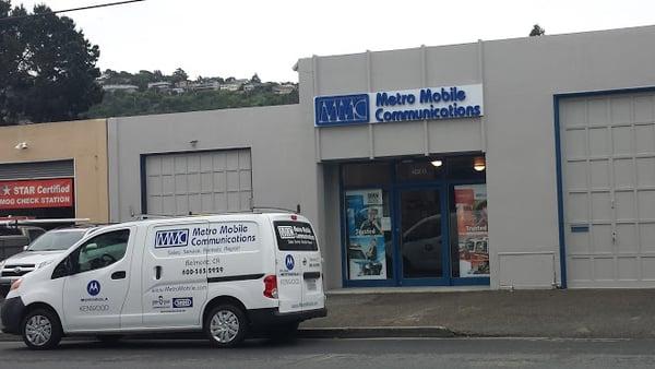 Metro Mobile Communications - Belmont, CA. Serving the Bay Area Two Way Radio Sales Service.