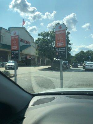 Curbside pickup parking