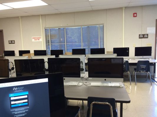 State-of-the-Art Computer Lab with 35 iMacs and 35 iPads.