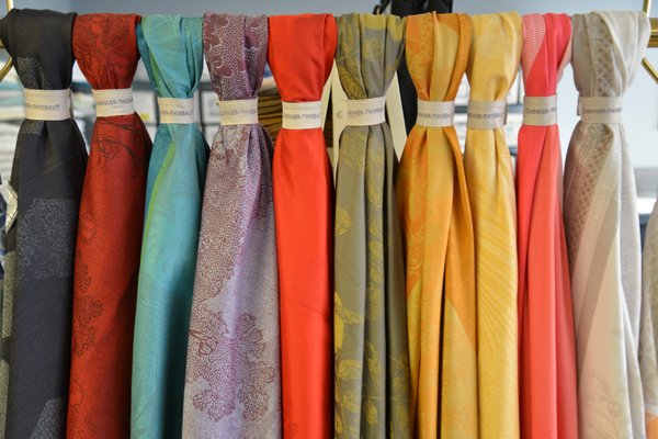 The many colors and fabrics of Garnier-Thiebaut tablecloths