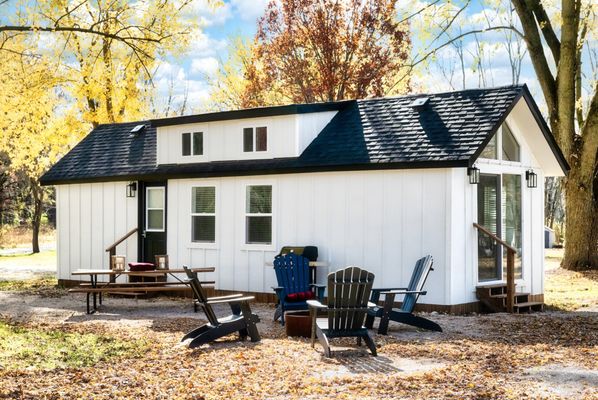 Vacation Cottage Rental with Loft. Sleeps 6.