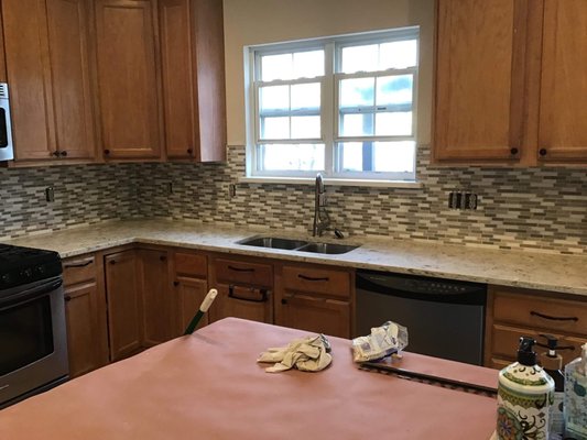 Install backsplash