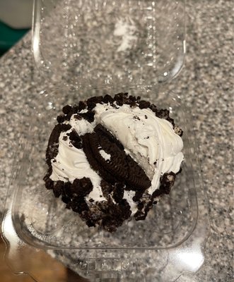 Oreo cupcake