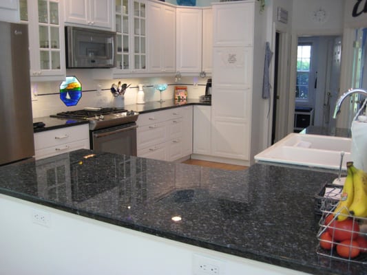 Crafted Countertops, Inc, Genoa City, WI, will help you have the kitchen or bathroom of your dreams!