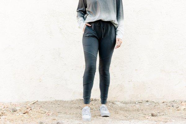 Charcoal Samantha Joggers - paired with the Carly Ombre Sweater

 Samantha Joggers are 95% Cotton and California Winter Approved!