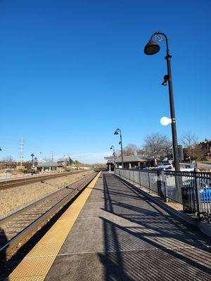 Lisle Metra Station