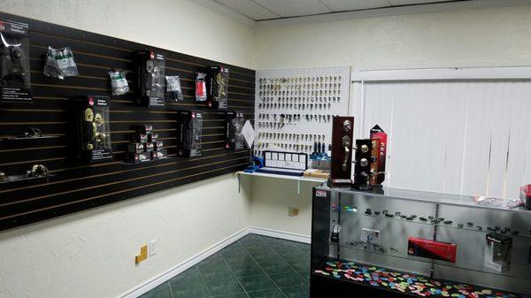 DML Locksmith Services
 2109 W. Parker Rd Suite 206 Plano TX 75023