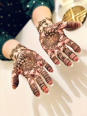 Minimal Bridal Henna