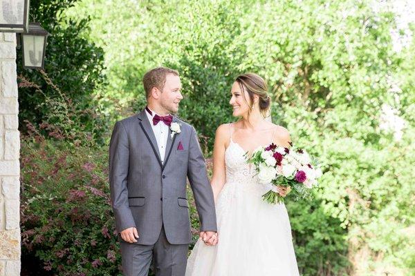 Dallas Wedding Photographer R.Romero Photography - Taken at The Laurel Grapevine