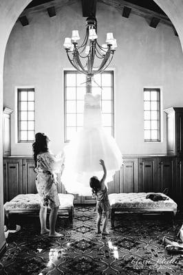 *Real Wedding* CCB bride Julie and her gorgeous Alvina Valenta dress.