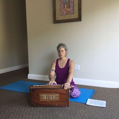 Chanting during 1/2 day retreat