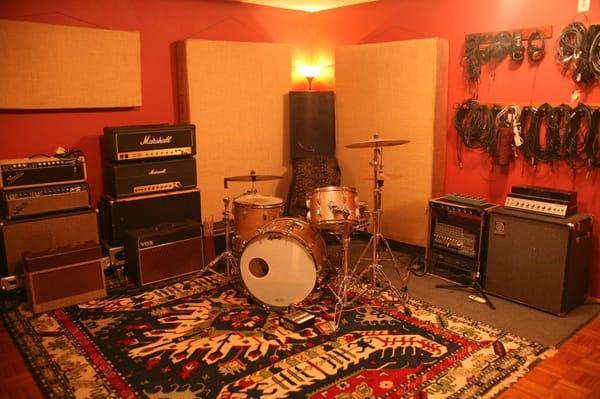 Ludwig Drums, Ampeg B15 Bass Amp, Marshall Jcm 800, Marshall Plexi