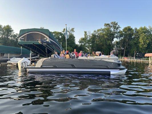 Pontoon Sales