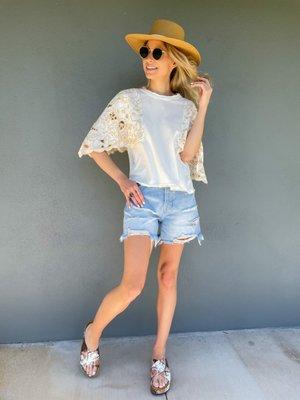 Free People top with boyfriend denim shorts  #summerstyle