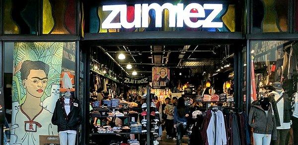 Zumiez Near Me - Salem, Oregon The best selection of shoes, t-shirts, skateboards, hats, snowboards, jackets, watches, backpacks and more!