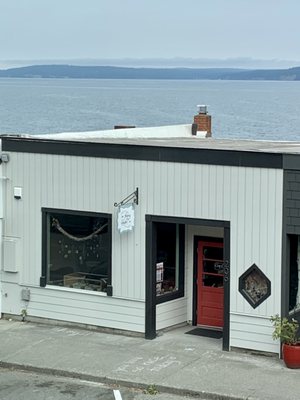 A bird's eye view of the new (and expanded!) seaside showroom for Foamy Wader. Opened August 2022