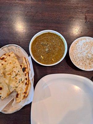 Garlic Naan, Saag Paneer, Rice