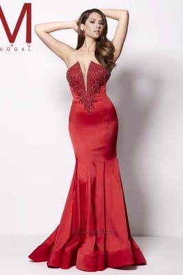 Find the best designers, Jovani, Terani Couture, Alyce Paris, Mac Duggal, MNM Couture, Janique, Primavera etc.Retail and wholesale dresses!