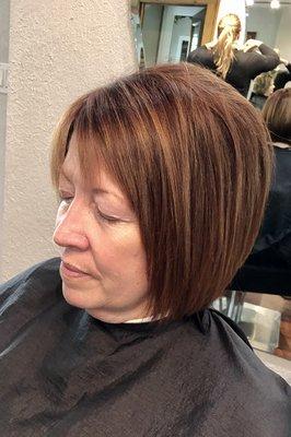 Textured layered bob