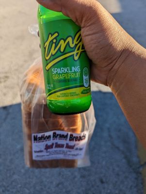 Spelt Texas toast and Sparkling Grapefruit Ting